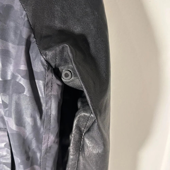 Danier  Jacket - Picture 5 of 15